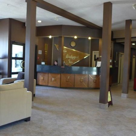 פורט מקמארי The Bridgeport Inn מראה חיצוני תמונה